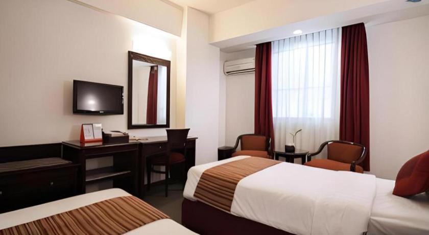 Sofyan Hotel Cut Meutia Джакарта Экстерьер фото