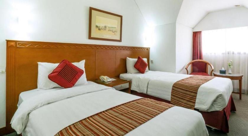 Sofyan Hotel Cut Meutia Джакарта Экстерьер фото