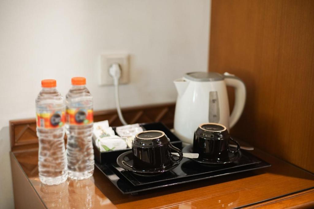 Sofyan Hotel Cut Meutia Джакарта Экстерьер фото